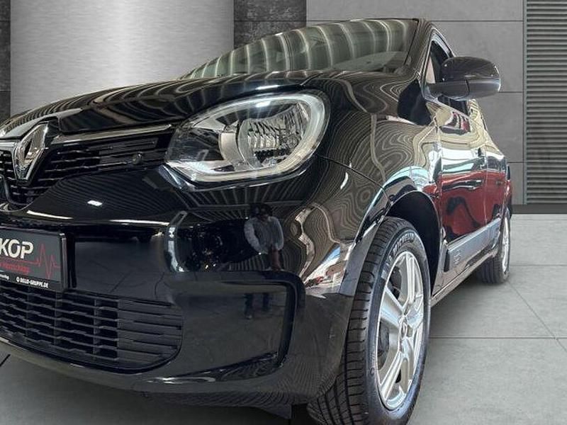 Gebraucht Renault Twingo Zen 60 kW (82 PS) 2021 Sternenschwarz Kleinwagen
