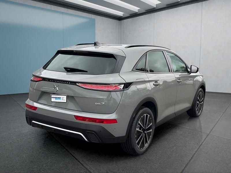 Neu DS Automobiles DS7 Crossback 131 PS (96 kW) 2025 Grau SUV