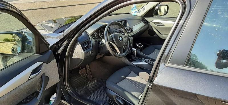 Gebraucht BMW X1 Sport Line 143 PS (105 kW) 2011 Schwarz SUV
