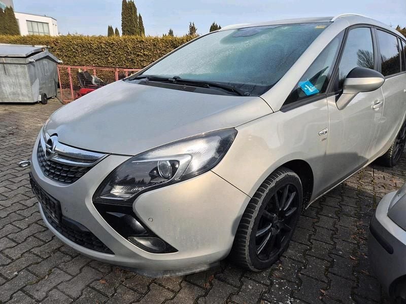 Gebraucht Opel Zafira 165 PS (121 kW) 2013 Silber Van / Kleinbus