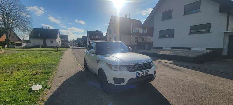 Weiß Gebraucht 2016 Land Rover Range Rover Sport SE SUV | 29.000 € (Fairer Preis) - Bild 1/4