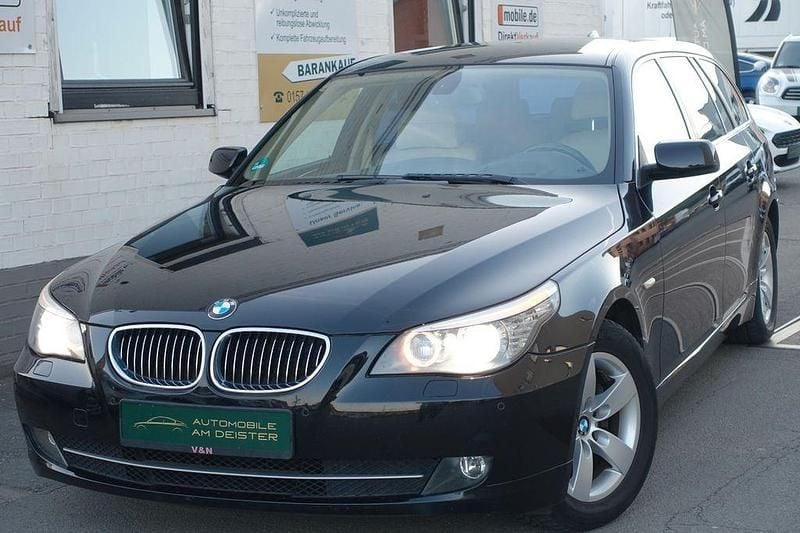 Schwarz Gebraucht 2007 BMW 523 Sport Line Kombi | 9.990 € (Etwas zu teuer) - Bild 1/4