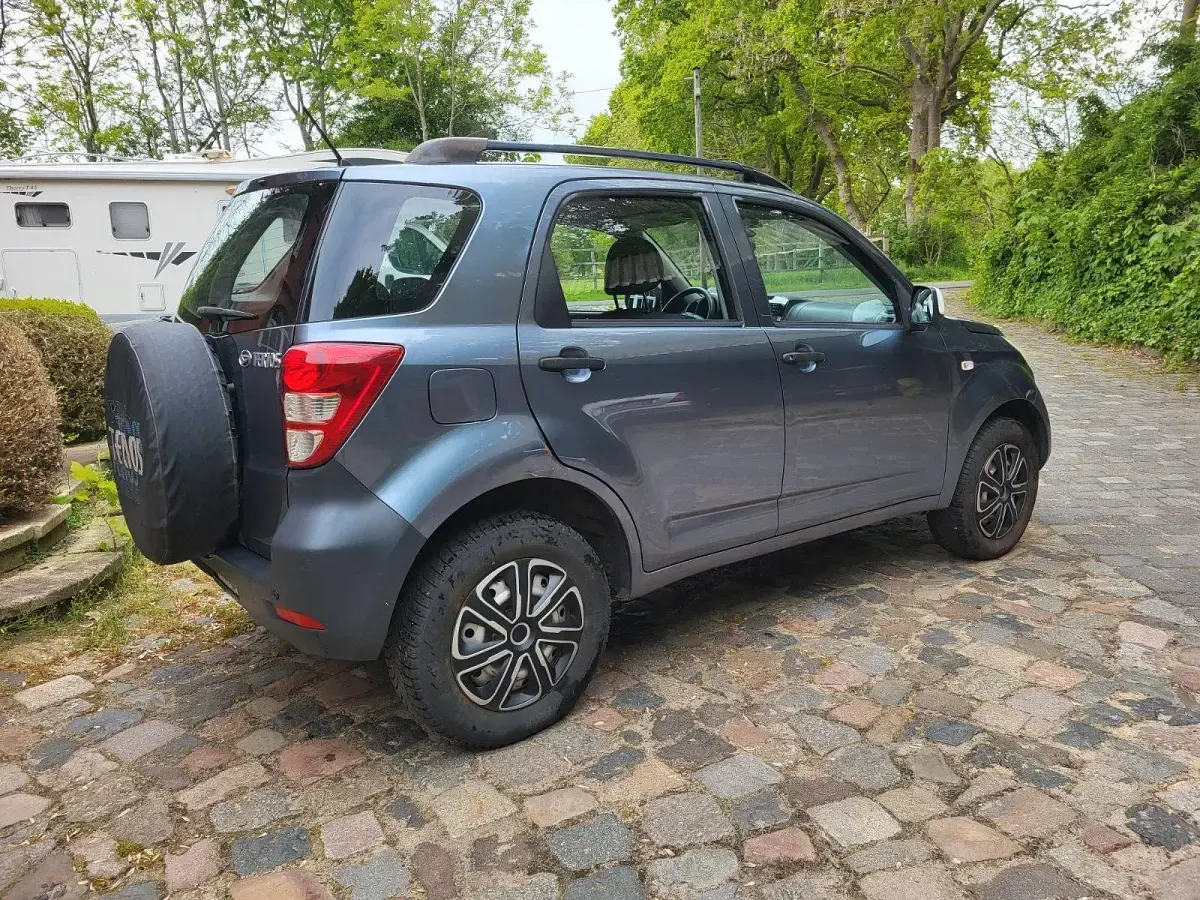 Używany Daihatsu Terios 86 KM (63 kW) 2008 Niebieski SUV