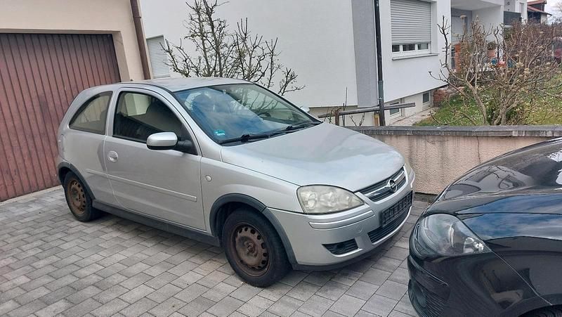 Silber Gebraucht 2005 Opel Corsa Kleinwagen | 300 € (Superpreis) - Bild 1/4