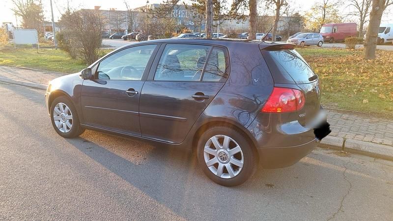 Gebraucht VW Golf V 105 PS (77 kW) 2007 Blau Limousine