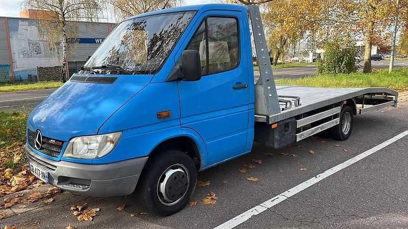 Blau Gebraucht 2006 Mercedes 416 Van | 13.900 € - Bild 1/4
