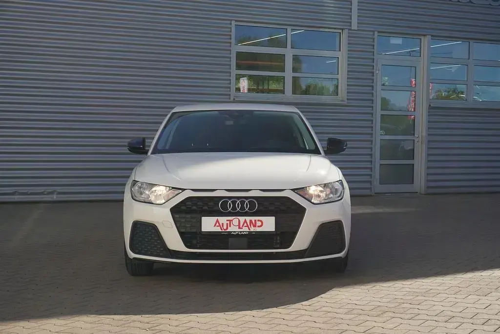 Gebraucht Audi A1 Sportback Comfort 95 PS (69 kW) 2019 Weiss Kleinwagen