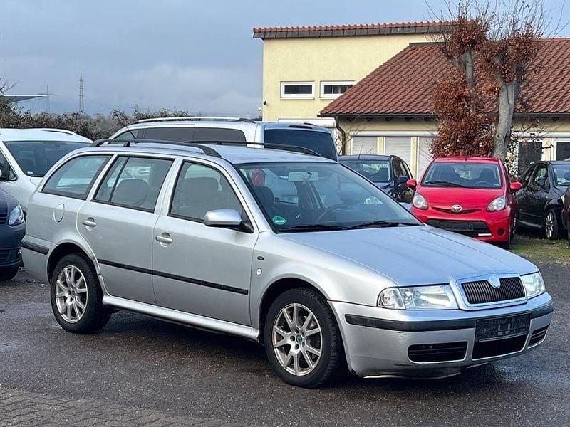 Silber Gebraucht 2003 Skoda Octavia Ambiente Kombi | 999 € (Fairer Preis) - Bild 1/4