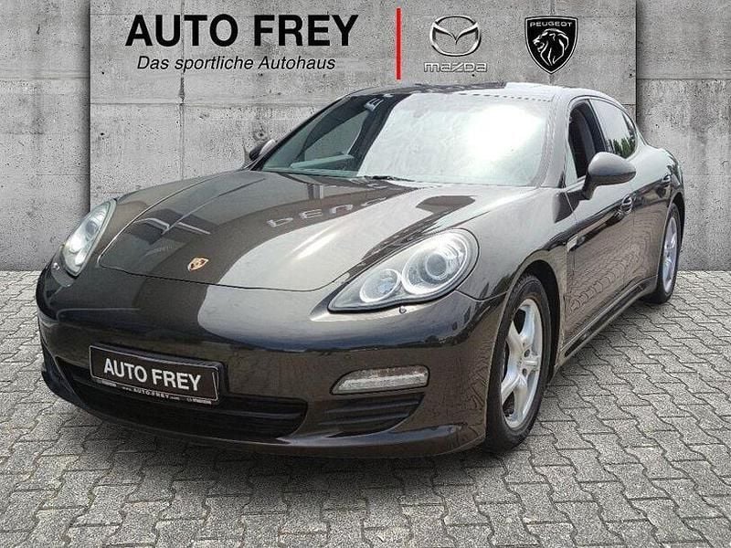Grau Gebraucht 2010 Porsche Panamera Limousine | 27.690 € - Bild 1/3