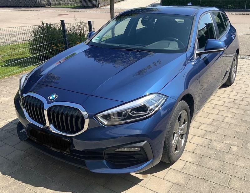 Blau Gebraucht 2020 BMW 116 Advantage Kleinwagen | 15.900 € (Fairer Preis) - Bild 1/4