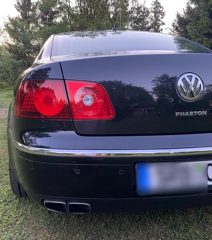 Schwarz Gebraucht 2008 VW Phaeton Individual Limousine | 11.000 € - Bild 1/4
