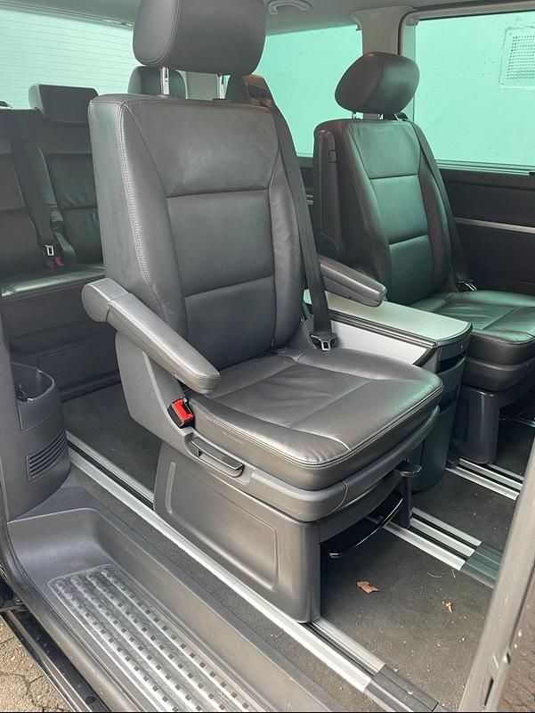 Usata VW Multivan 179 CV (131 kW) 2014 Nero Monovolume