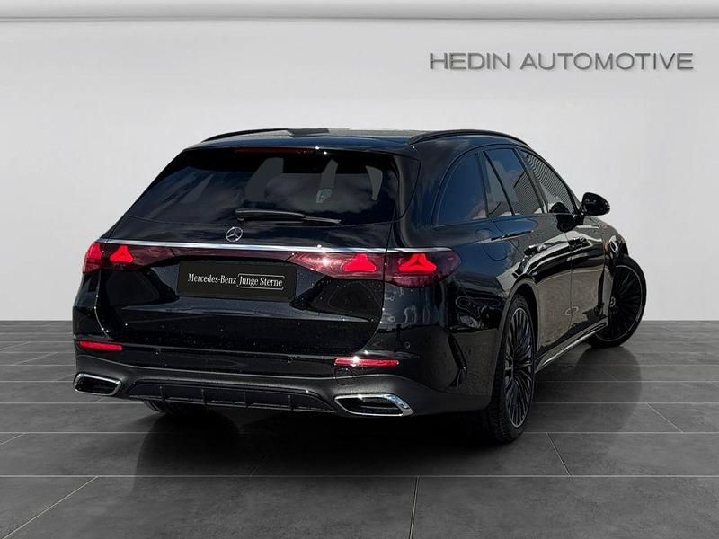 Gebraucht Mercedes E200 AMG 204 PS (150 kW) 2024 Schwarz Limousine