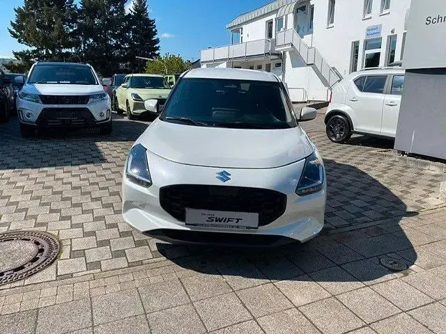 Neu Suzuki Swift Comfort 82 PS (60 kW) 2026 Weiß Kleinwagen