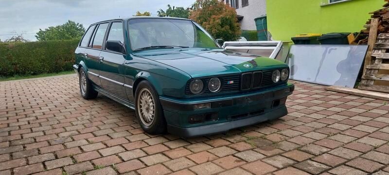 Grün Gebraucht 1991 BMW 325 Sport Line Kombi | 9.000 € - Bild 1/4