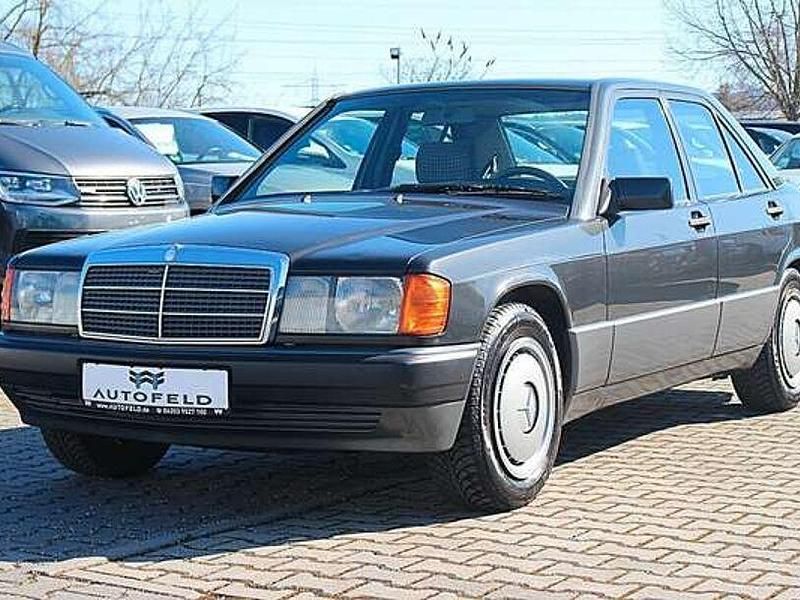 Grau Gebraucht 1992 Mercedes 190 Limousine | 5.950 € - Bild 1/4