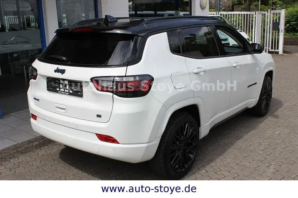 Gebraucht Jeep Compass 179 PS (131 kW) 2022 Weiß SUV