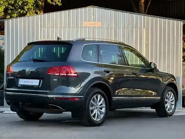 Gebraucht VW Touareg 280 PS (205 kW) 2016 Grau SUV