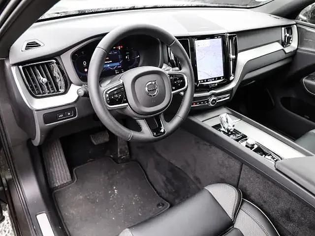 Gebraucht Volvo XC60 Plus 455 PS (334 kW) 2023 Platinum grey metallic SUV