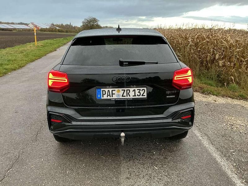 Gebraucht Audi Q2 S-Line 190 PS (139 kW) 2024 Schwarz SUV