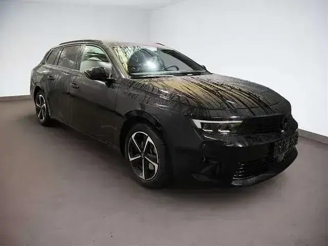 Gebraucht Opel Astra S 131 PS (96 kW) 2025 Schwarz Kombi