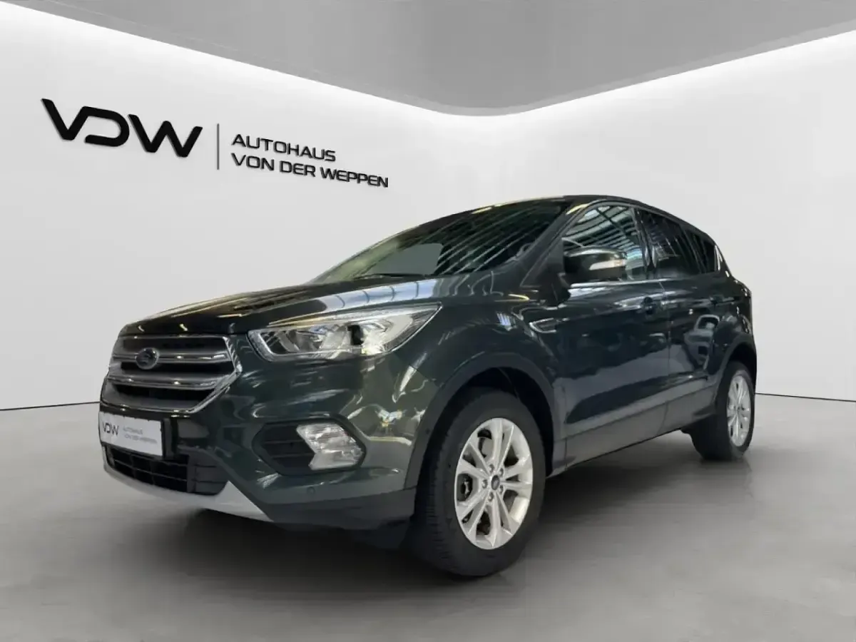 Gebraucht Ford Kuga Titanium 120 PS (88 kW) 2018 SUV