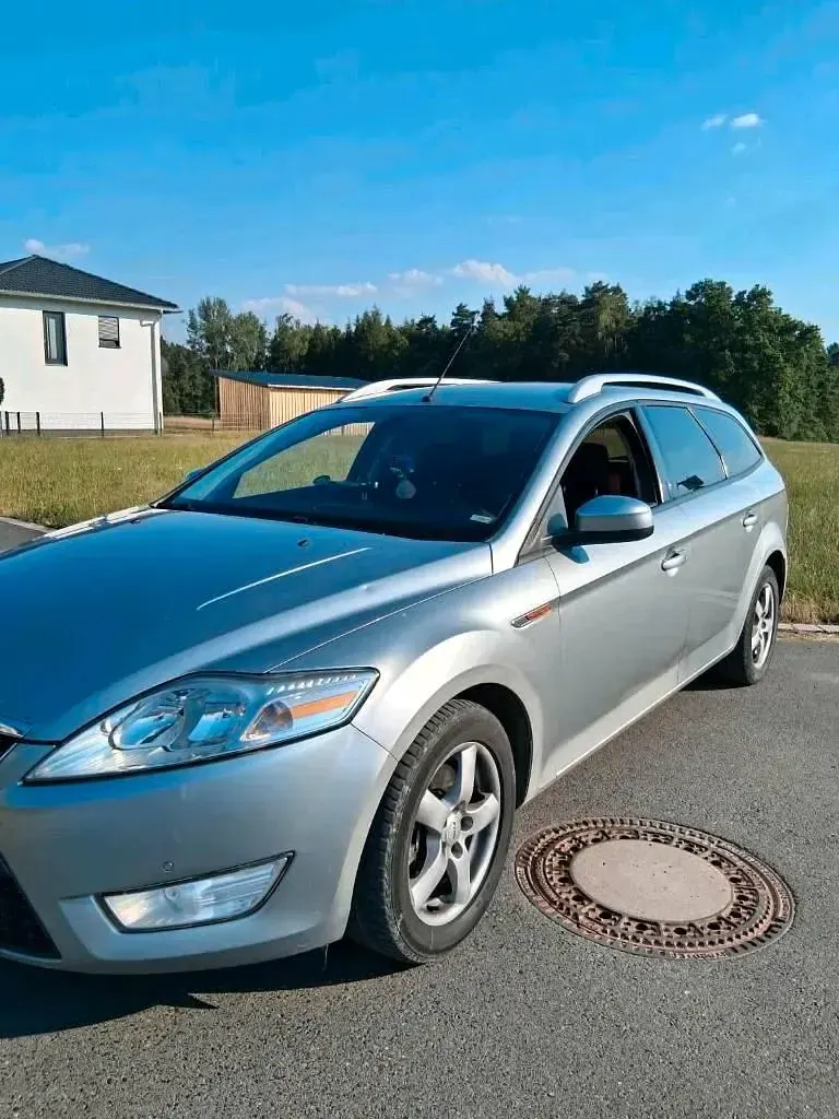 Gebraucht Ford Mondeo 145 PS (106 kW) 2009 Limousine