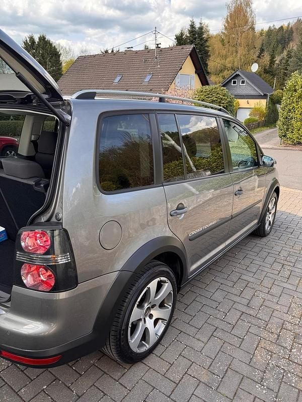 Gebraucht VW Touran Cross 140 PS (102 kW) 2007 Grau Van / Kleinbus