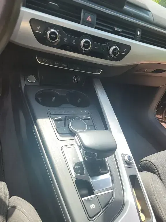 Gebraucht Audi A4 190 PS (139 kW) 2018 Schwarz Kombi