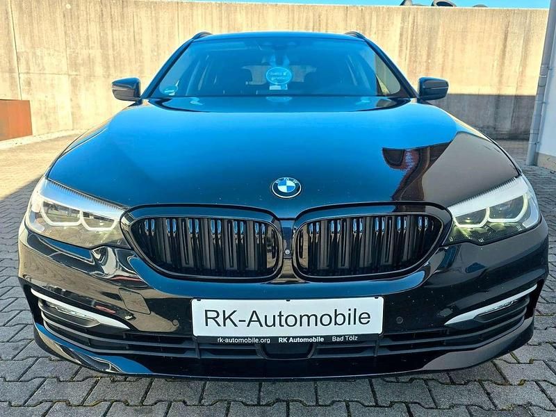 Gebraucht BMW 520 Sport Line 190 PS (139 kW) 2018 Schwarz Kombi