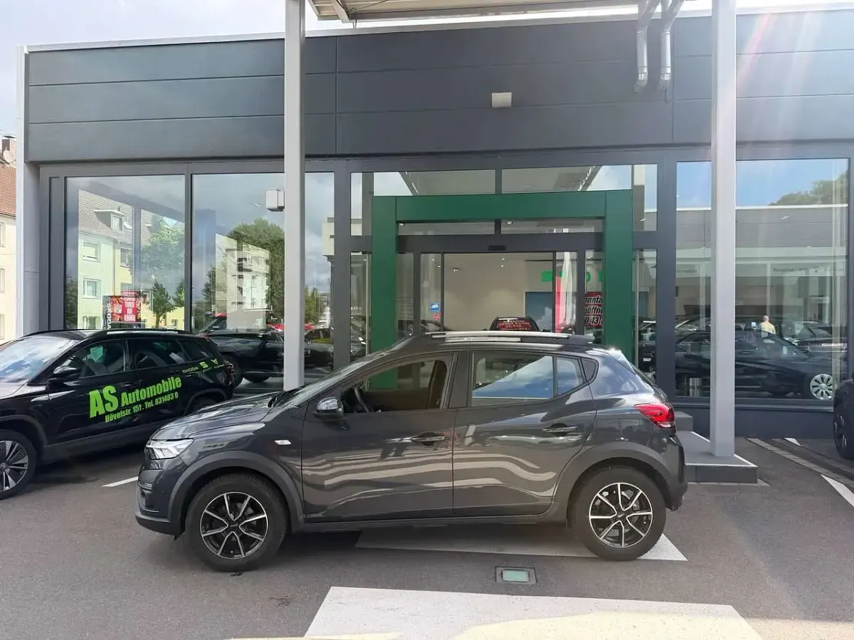 Gebraucht Dacia Sandero Stepway 110 PS (80 kW) 2023 Grau "comete" Kleinwagen