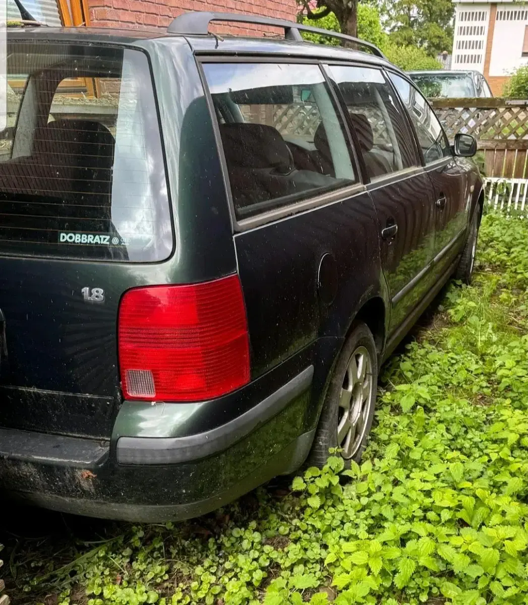 Gebraucht VW Passat 125 PS (91 kW) 1998 Grün Kombi