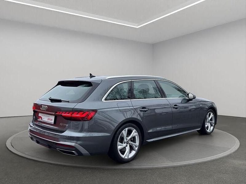 Gebraucht Audi A4 S-Line 204 PS (150 kW) 2023 Grau Kombi