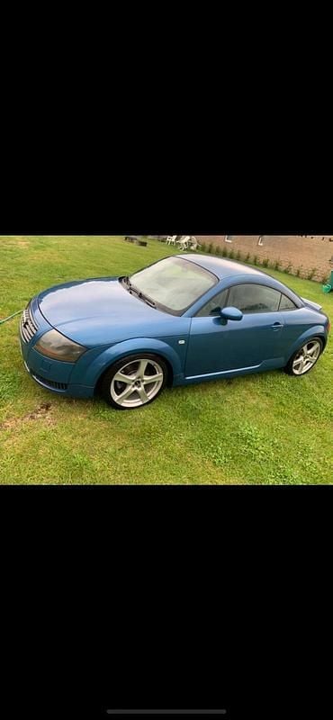 Blau Gebraucht 2001 Audi TT Kleinwagen | 2.650 € - Bild 1/2