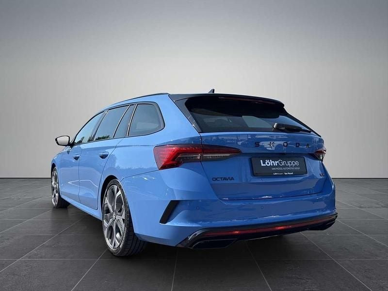 Gebraucht Skoda Octavia RS 265 PS (194 kW) 2025 Italyblau Kombi
