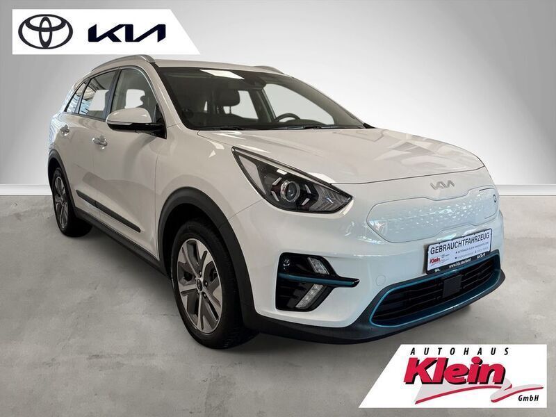 Weiß Gebraucht 2022 Kia e-Niro Vision SUV | 24.490 € (Fairer Preis) - Bild 1/2