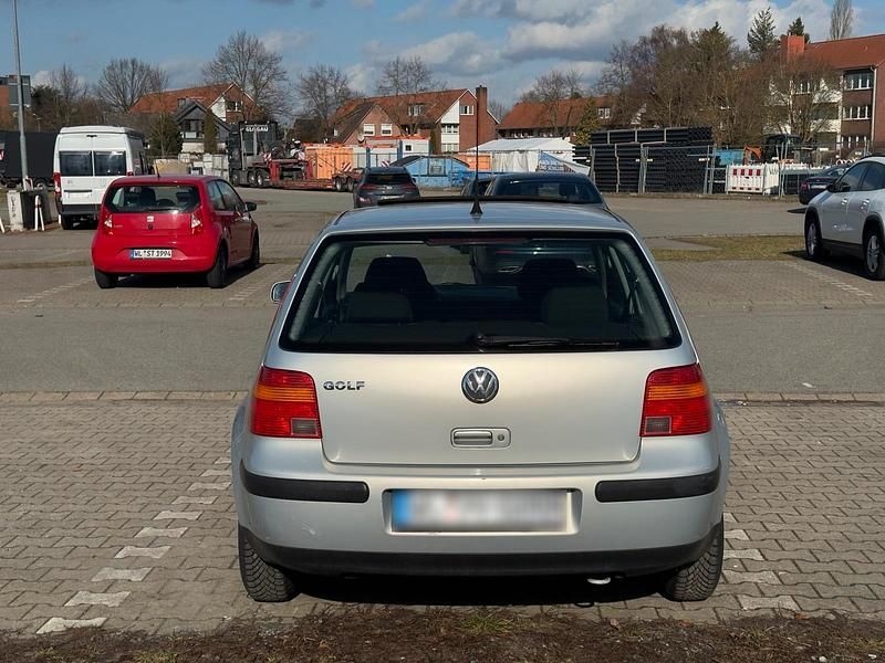 Gebraucht VW Golf III 75 PS (55 kW) 1999 Silber Limousine