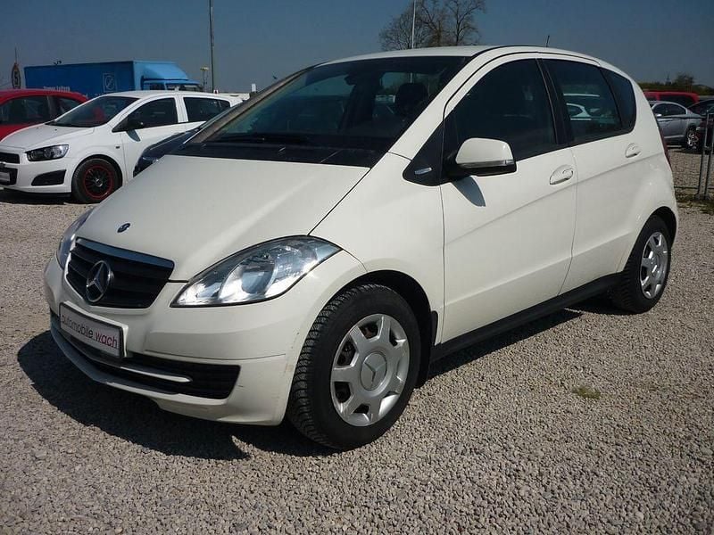 Second-hand Mercedes A160 95 CP (69 kW) 2012 Alb Berlinǎ