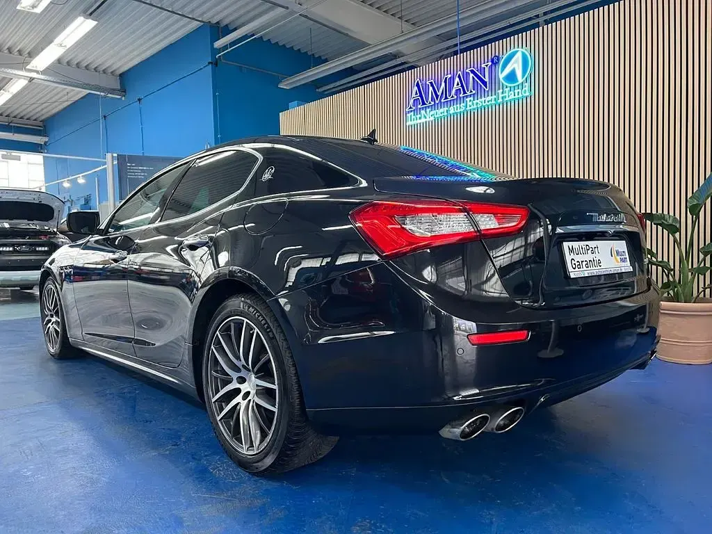Gebraucht Maserati Ghibli 275 PS (202 kW) 2014 Schwarz Limousine