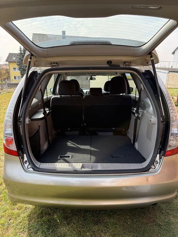 Gebraucht Mitsubishi Grandis Intense 140 PS (102 kW) 2007 Gelb Van / Kleinbus