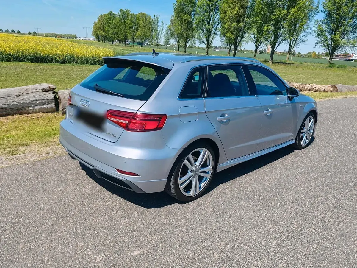 Gebraucht Audi A3 S-Line 150 PS (110 kW) 2019 Silber Limousine