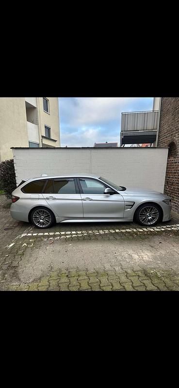 Gebraucht BMW 320 M Performance 194 PS (142 kW) 2013 Silber Kombi