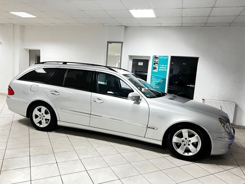 Silber Gebraucht 2008 Mercedes E320 Avantgarde Kombi | 3.999 € (Superpreis) - Bild 1/4
