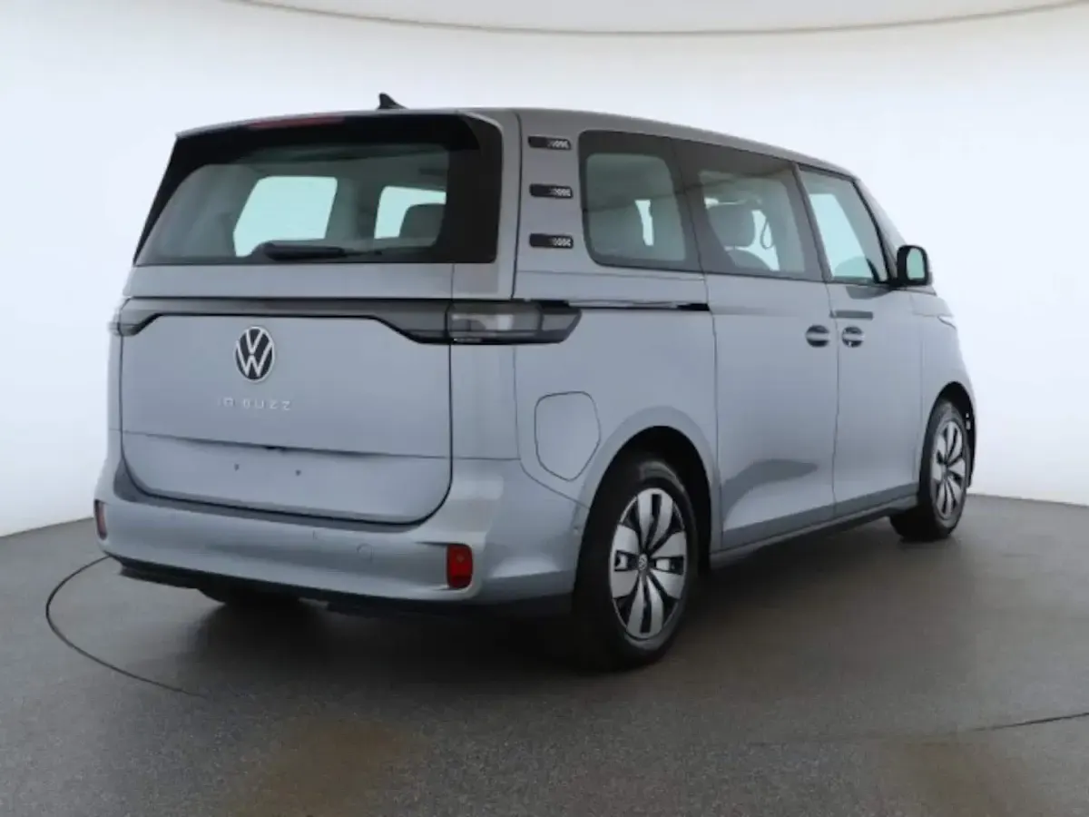 Gebraucht VW ID. Buzz Pro 210 kW (286 PS) 2025 Silber Van / Kleinbus