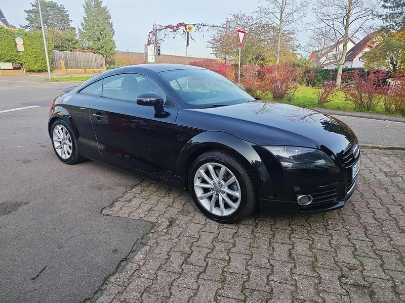 Phantomschwarz perleffekt Gebraucht 2010 Audi TT Coupé | 8.295 € (Guter Preis) - Bild 1/4