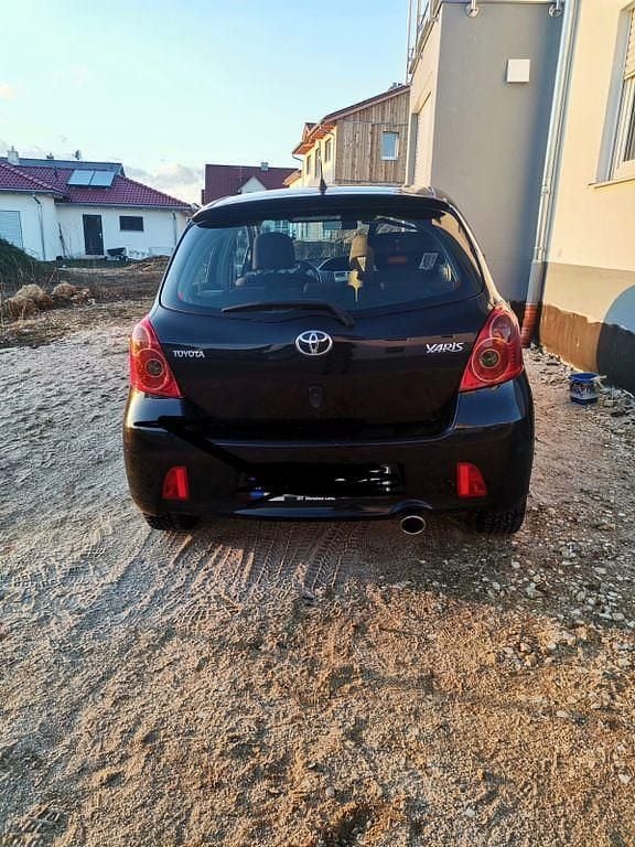 Gebraucht Toyota Yaris 133 PS (97 kW) 2007 Schwarz Kleinwagen