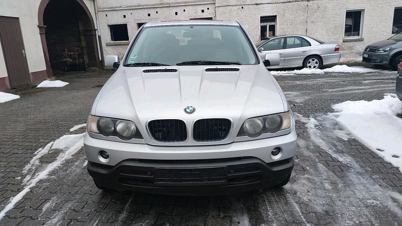 Gebraucht BMW X5 231 PS (169 kW) 2001 Titansilber metallic SUV