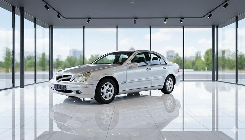 Gebraucht Mercedes 200 95 PS (69 kW) 2001 Silber Limousine