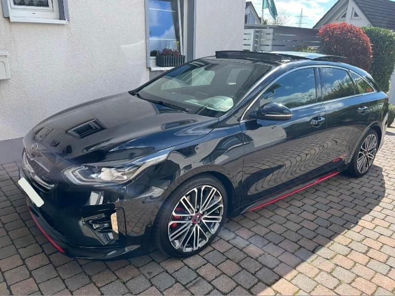 Schwarz Gebraucht 2019 Kia ProCeed GT Kleinwagen | 20.900 € (Fairer Preis) - Bild 1/4