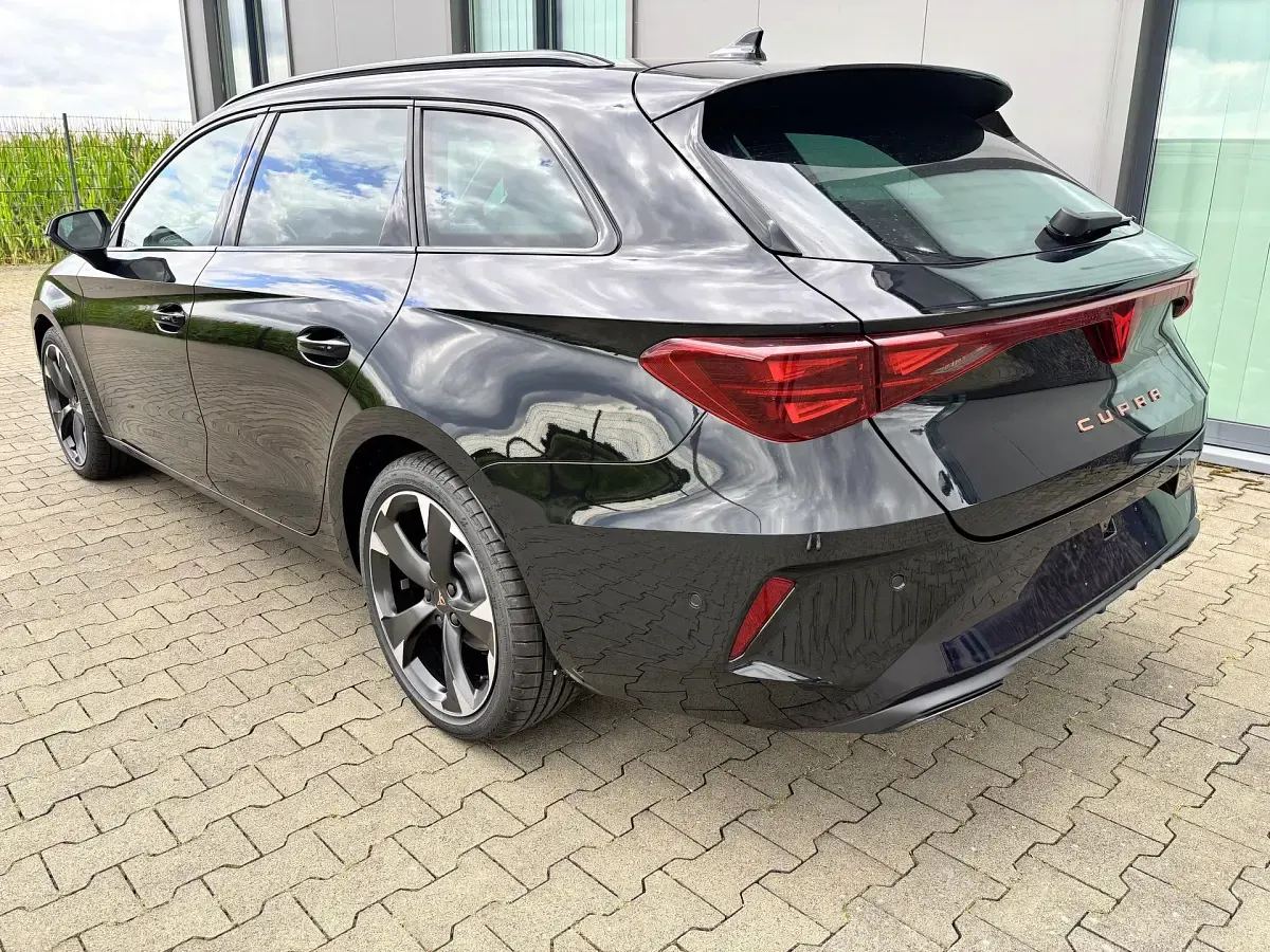 Neu Cupra Leon Basis 204 PS (150 kW) 2026 Wählbar Kombi